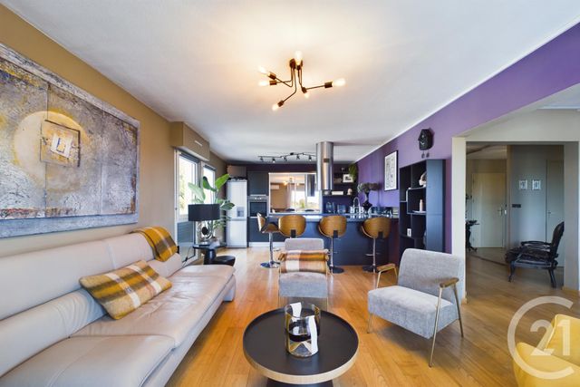 Appartement T4 à vendre - 5 pièces - 99.0 m2 - BORDEAUX - 33 - AQUITAINE - Century 21 Primrose